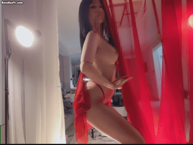 UT司藤 第九弹 极品长腿巨乳女神首次露脸大秀 超高颜值 图 07