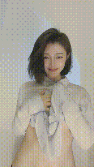 重磅!今年最美女神来了~ 天真 道具狂插白浆流不停~狂撸 图 02