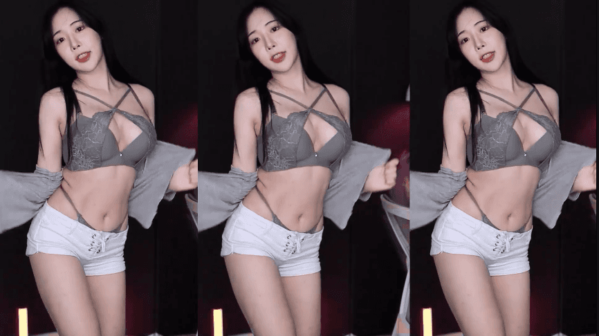 重磅!AFREECATV19#女主播秀丽퓨리,骚舞+洗澡,假阳具福利 图 02
