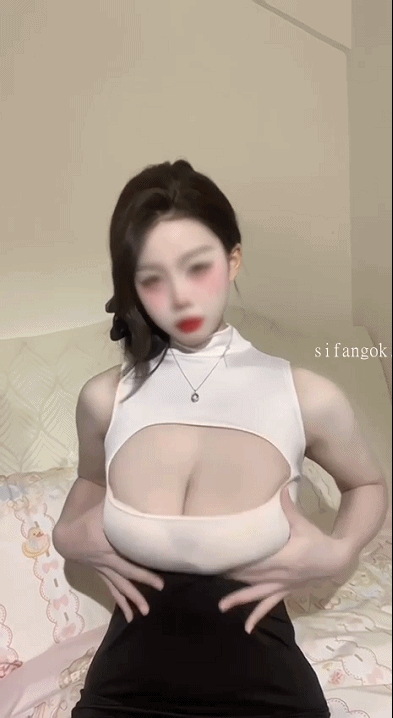 抖音福利 巨乳大奶御姐 霉烦恼 抖巨奶骚舞诱惑 图 03