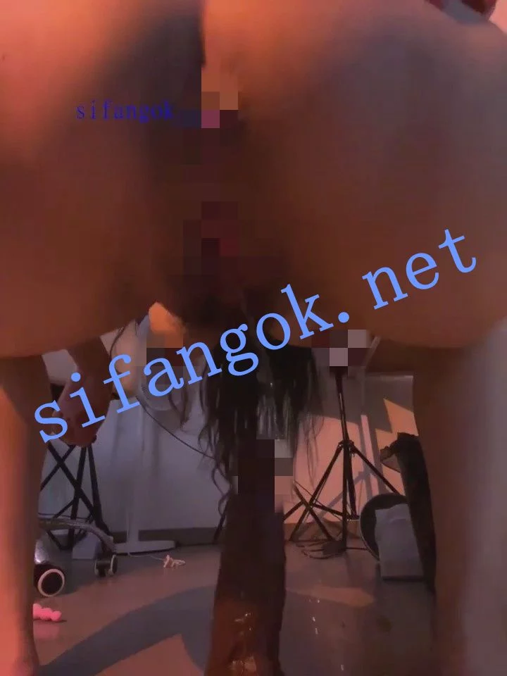 ❤️❤️E奶乳神⭐Ay518 巨乳黑丝 20CM大黑牛 喷水大秀 图 11