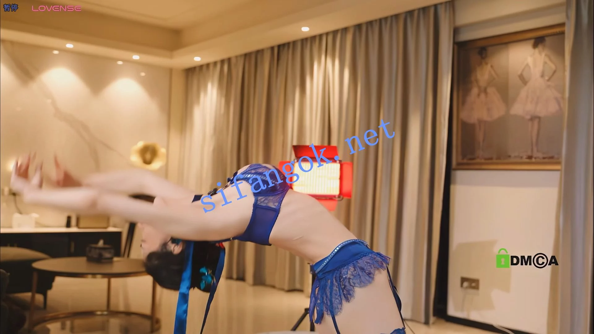 ST Bonnie-c6 气质女神 古典唯美 穴内夹道具 漏点骚舞4V 图 15