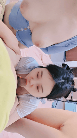 三个极品小姨子 三个天然大奶馒头逼 小B粉嫩还都无毛 被轮操 图 01