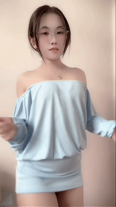 快手反差主播 溪溪 动感透视骚舞 骚毛顶B出水了 电臀加特林 图 16