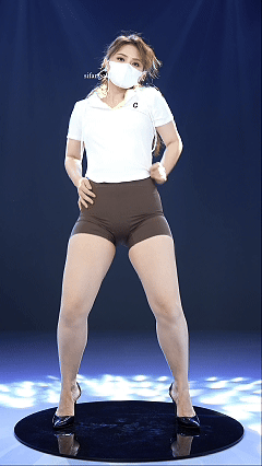 假面舞团117女孩 台柱姐姐NO7 26最新动感顶B开腿裸舞 合集二 图 01