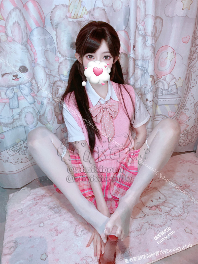 宅小咪@zhaixiaomi – [521门槛] [稀缺] 28分钟 顶级白虎萝莉 旗袍少女 [31PnV-0.99G]